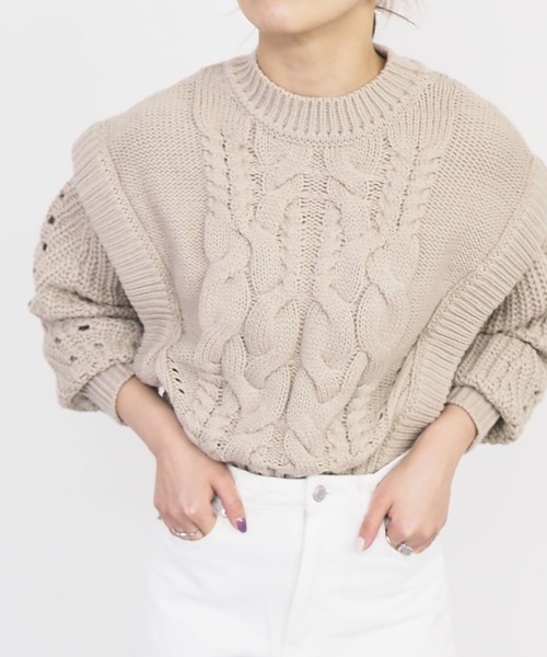 Riberry(リベリー)の「レイヤード風ケーブルニット(ニット/セーター・レディース・オフホワイト/ブラック/ベージュ/ダークパープル/ライラック・MEDIUM)」の4枚目の写真