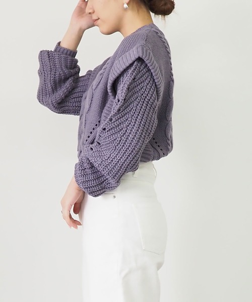 Riberry(リベリー)の「レイヤード風ケーブルニット(ニット/セーター・レディース・オフホワイト/ブラック/ベージュ/ダークパープル/ライラック・MEDIUM)」の22枚目の写真