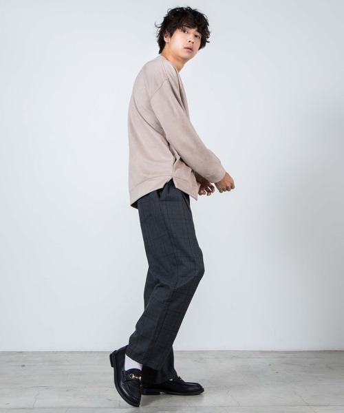 WEGO(ウィゴー)の「WEGO/フェイクスエードプルオーバー(スウェット・メンズ・ブラック/ベージュ/パープル系その他/キャメル/ブラウン系その他/サックスブルー・MEDIUM/LARGE)」の13枚目の写真