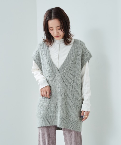 cepo（セポ）の「Ｖネックロングニットベスト（ベスト・レディース・ベージュ/グレー/オフホワイト・M）」の2枚目の写真