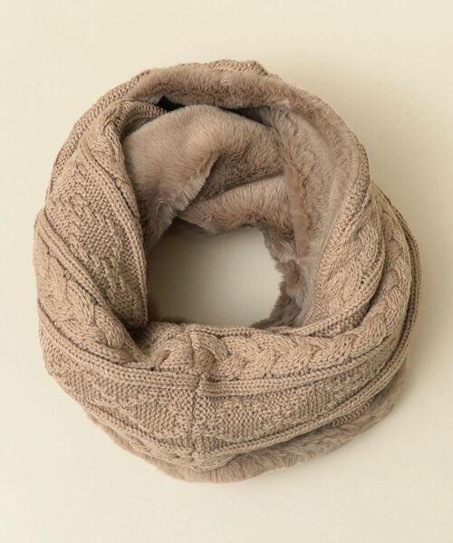SHIPS（シップス）の「SHIPS: ケーブル ボア スヌード（ネックウォーマー/スヌード・メンズ・ベージュ/ブラック/ネイビー・ONE SIZE）」の8枚目の写真