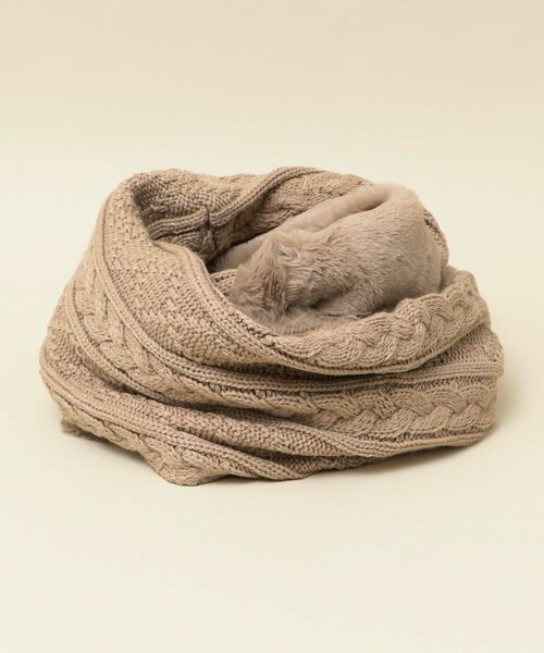 SHIPS（シップス）の「SHIPS: ケーブル ボア スヌード（ネックウォーマー/スヌード・メンズ・ベージュ/ブラック/ネイビー・ONE SIZE）」の9枚目の写真