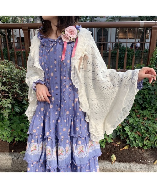 PINK HOUSE（ピンクハウス）の「モチーフコサージュ付きドルマン