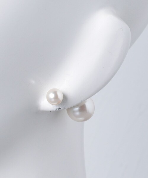 UNITED ARROWS(ユナイテッドアローズ)の「<MAYU>フェイクパール 片耳ピアス(ピアス(片耳用)・レディース・グレー/シルバー・FREE)」の8枚目の写真