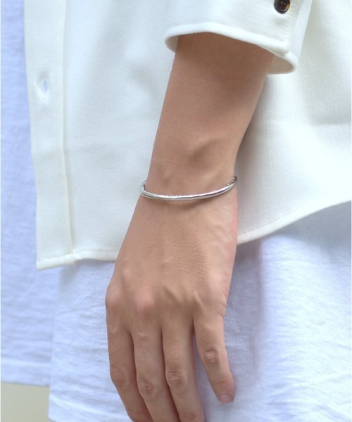 LION HEART（ライオンハート）の「【LION HEART】LH-1 WEB限定 トライバングル/サージカルステンレス メンズギフト/誕生日/クリスマス/プレゼント/ペアアクセ（バングル/リストバンド・メンズ・シルバー系その他/シルバー系その他2・FREE）」の7枚目の写真