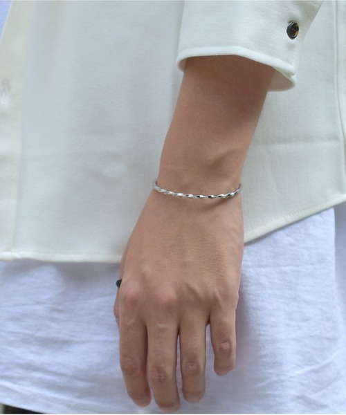 LION HEART（ライオンハート）の「【LION HEART】LH-1 WEB限定 トライバングル/サージカルステンレス メンズギフト/誕生日/クリスマス/プレゼント/ペアアクセ（バングル/リストバンド・メンズ・シルバー系その他/シルバー系その他2・FREE）」の12枚目の写真
