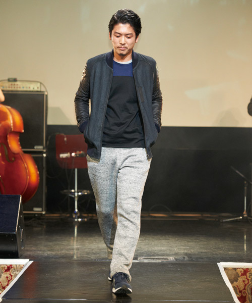 MORGAN HOMME（モルガンオム）の「プリントフリースリラックスパンツ/イージーパンツ（その他パンツ・メンズ・グレー/ネイビー・SMALL/LARGE/MEDIUM）」の13枚目の写真