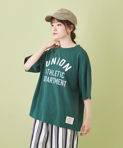 CUBE SUGAR（キューブシュガー）の「OE天竺 ハードウォッシュ カレッジプリントＴシャツ（Tシャツ/カットソー・レディース・グリーン/チャコールグレー/ベージュ/マルチ/ホワイト・M）」の4枚目の写真