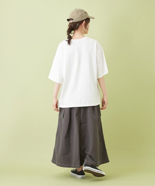 CUBE SUGAR（キューブシュガー）の「OE天竺 ハードウォッシュ カレッジプリントＴシャツ（Tシャツ/カットソー・レディース・グリーン/チャコールグレー/ベージュ/マルチ/ホワイト・M）」の6枚目の写真