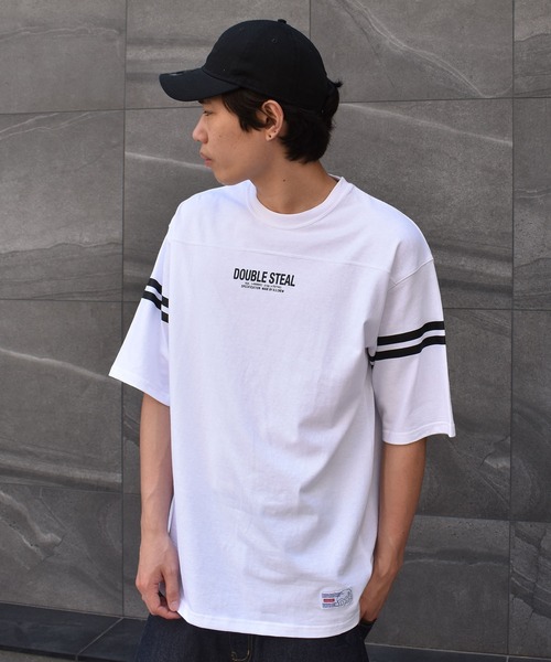 DOUBLE STEAL(ダブルスティール)の「2line FOOTBALL TEE(Tシャツ/カットソー・メンズ・ホワイト系その他/ブラック系その他/ホワイト系その他2/ブラック系その他2・MEDIUM/X-LARGE/LARGE)」の8枚目の写真