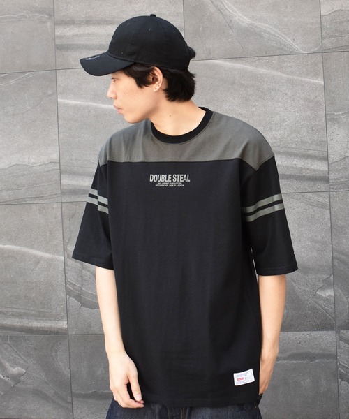 DOUBLE STEAL(ダブルスティール)の「2line FOOTBALL TEE(Tシャツ/カットソー・メンズ・ホワイト系その他/ブラック系その他/ホワイト系その他2/ブラック系その他2・MEDIUM/X-LARGE/LARGE)」の5枚目の写真