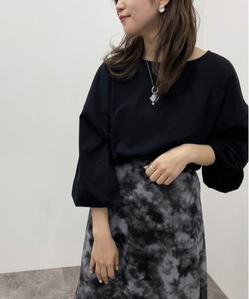 apres jour mignon(アプレジュールミニョン)の「シルケット袖ボリュームロンT【ZOZOTOWN限定アイテム】(Tシャツ/カットソー・レディース・ブラック/オフホワイト/グレイッシュベージュ・X-LARGE/フリー)」の8枚目の写真