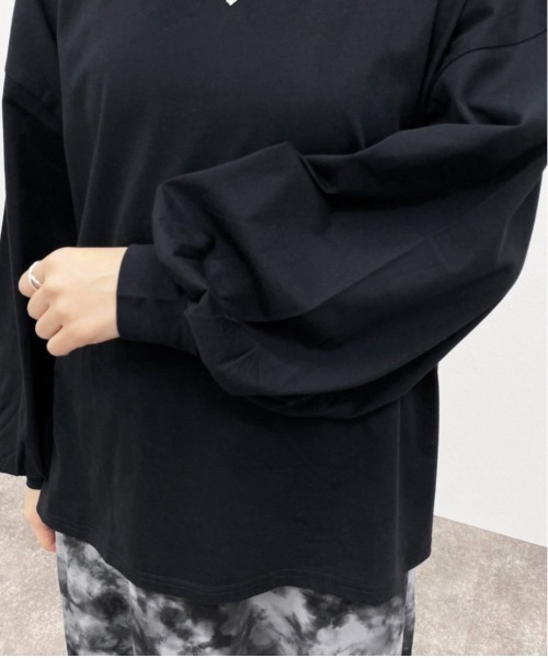 apres jour mignon(アプレジュールミニョン)の「シルケット袖ボリュームロンT【ZOZOTOWN限定アイテム】(Tシャツ/カットソー・レディース・ブラック/オフホワイト/グレイッシュベージュ・X-LARGE/フリー)」の5枚目の写真