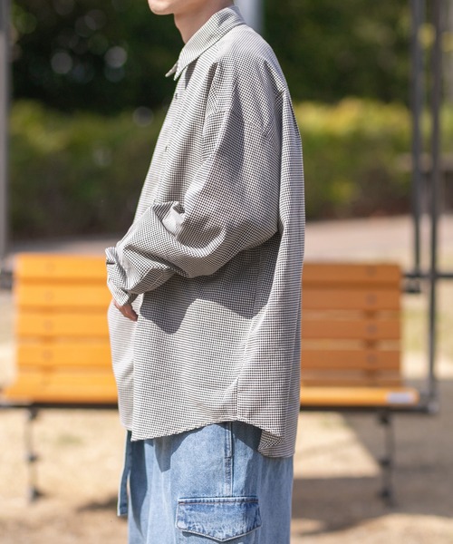 PairPair(ペアペア)の「レギュラーBIGシャツ(ユニセックス)(シャツ/ブラウス・メンズ・オフホワイト/チェック/ライトカーキ・FREE)」の11枚目の写真
