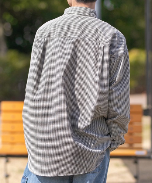 PairPair(ペアペア)の「レギュラーBIGシャツ(ユニセックス)(シャツ/ブラウス・メンズ・オフホワイト/チェック/ライトカーキ・FREE)」の7枚目の写真