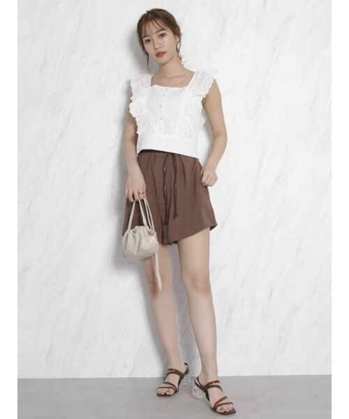 dazzlin（ダズリン）の「フリルコットンショートビスチェ（シャツ/ブラウス・レディース・ブラック/オフホワイト/モカ・SMALL/MEDIUM）」の4枚目の写真