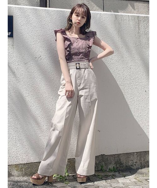 dazzlin（ダズリン）の「フリルコットンショートビスチェ（シャツ/ブラウス・レディース・ブラック/オフホワイト/モカ・SMALL/MEDIUM）」の16枚目の写真