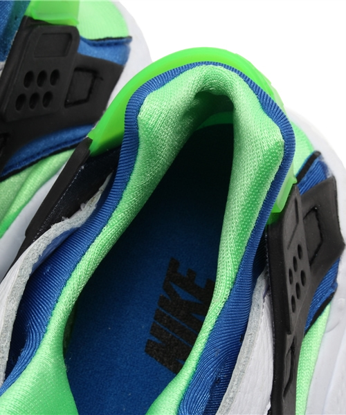 NIKE（ナイキ）の「メンズ ナイキ エアハラチ NIKE AIR HUARACHE 318429-100（スニーカー・メンズ・ホワイト・26cm/28cm/26.5cm/27cm/27.5cm/29cm）」の7枚目の写真