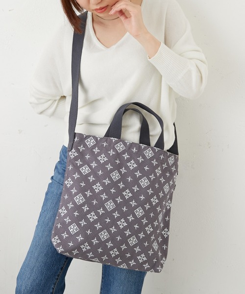 Daily russet（デイリー ラシット）の「モノグラム刺繍2WAY