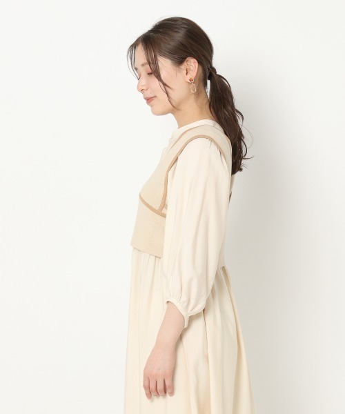 mysty woman(ミスティウーマン)の「サイドリボンニットビスチェ 947455(ニット/セーター・レディース・ブラック/カーキ/アイボリー・FREE)」の7枚目の写真