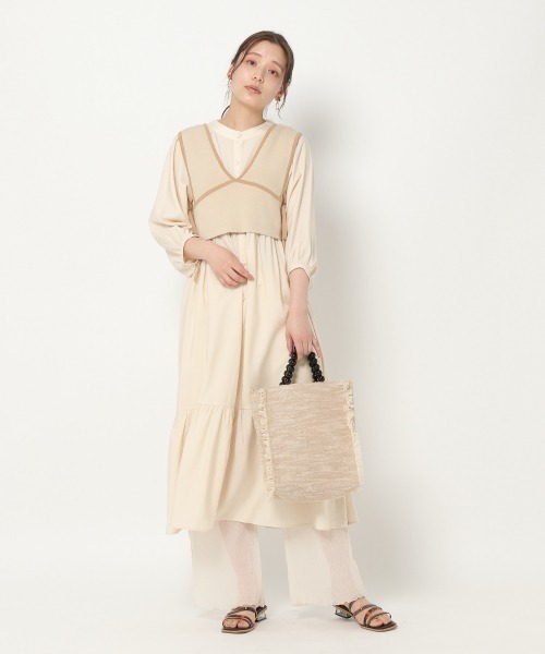 mysty woman(ミスティウーマン)の「サイドリボンニットビスチェ 947455(ニット/セーター・レディース・ブラック/カーキ/アイボリー・FREE)」の13枚目の写真