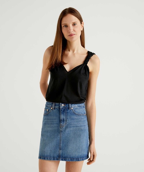 BENETTON (UNITED COLORS OF BENETTON)（ベネトンユナイテッドカラーズオブベネトン）の「リヨセルショルダーギャザースリーブトップス（キャミソール・レディース・ブルー/ブラック/ホワイト・LARGE/MEDIUM/X-SMALL/SMALL）」の2枚目の写真