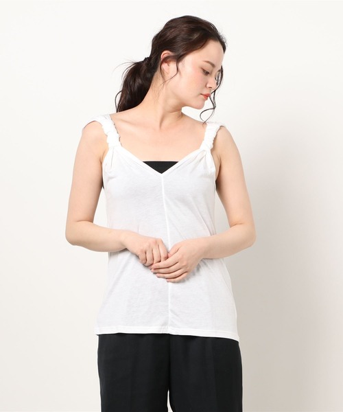 BENETTON (UNITED COLORS OF BENETTON)（ベネトンユナイテッドカラーズオブベネトン）の「リヨセルショルダーギャザースリーブトップス（キャミソール・レディース・ブルー/ブラック/ホワイト・LARGE/MEDIUM/X-SMALL/SMALL）」の11枚目の写真