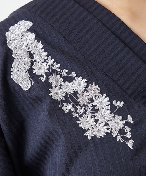 ふりふ（フリフ）の「【キクマツバメ・花天井】刺繍着物衿ブラウス（シャツ/ブラウス・レディース・ホワイト/ネイビー/アイボリー/グレイッシュブルー・FREE）」の10枚目の写真