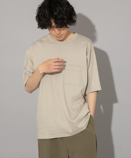 ITEMS URBANRESEARCH（アイテムズ アーバンリサーチ）の「コンパクトスムース ポケットTシャツ（Tシャツ/カットソー・メンズ・ベージュ/ホワイト/ブラック/ピンク・MEDIUM/LARGE）」の4枚目の写真