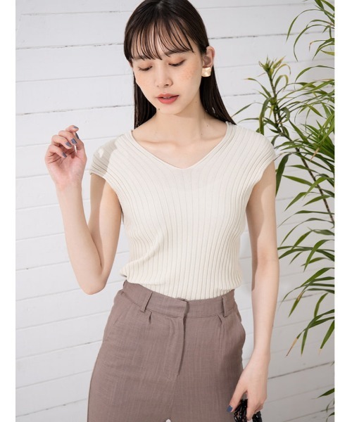 fifth（フィフス）の「フレンチスリーブVネックコンパクトリブニット（ニット/セーター・レディース・ライトグリーン/ライトベージュ・MEDIUM）」の21枚目の写真