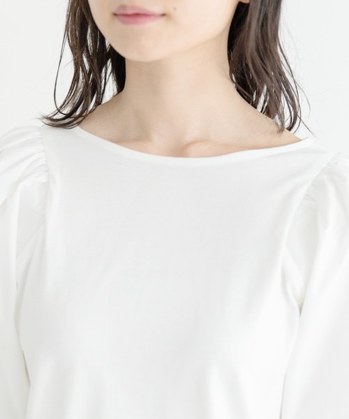 Mysa&Liina(ミーサリーナ)の「異素材切替袖ボリュームトップス(Tシャツ/カットソー・レディース・ブラック/オフホワイト・M)」の4枚目の写真