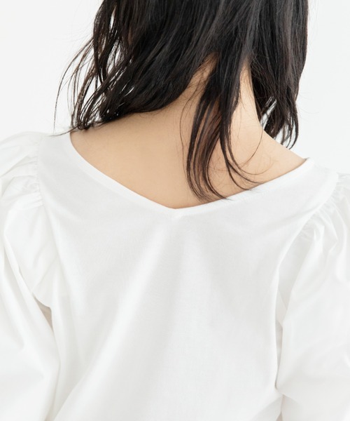 Mysa&Liina(ミーサリーナ)の「異素材切替袖ボリュームトップス(Tシャツ/カットソー・レディース・ブラック/オフホワイト・M)」の14枚目の写真