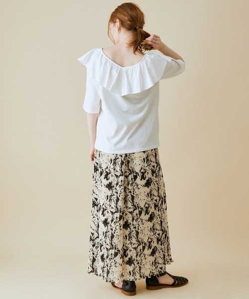 MADEMOISELLE ROPE'(マドモアゼル ロペ)の「<春まで使える>【前後2WAY】フリルネックカットソー(Tシャツ/カットソー・レディース・ホワイト/ライトグリーン/スミクロ・38)」の19枚目の写真