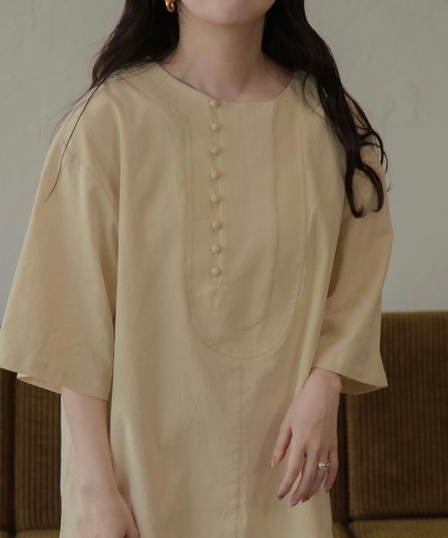 lawgy(ラウジー)の「U design shirt(Tシャツ/カットソー・レディース・ベージュ/オリーブ/アイボリー・FREE)」の17枚目の写真