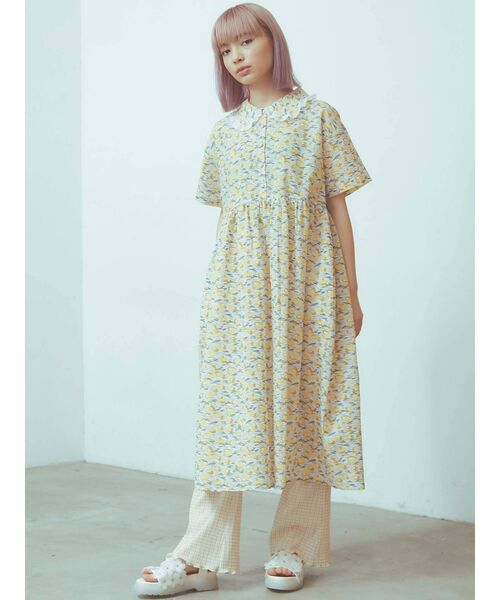 merry jenny（メリージェニー）の「tulipフリルカラーシャツワンピース（ワンピース・レディース・レッド/イエロー・FREE）」の3枚目の写真