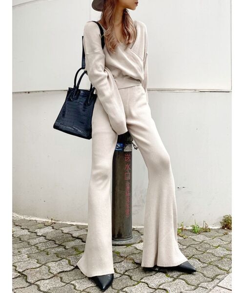 GYDA（ジェイダ）の「【セットアップ】リブフレアニットパンツ（その他パンツ・レディース・ブラック/ピンク/アイボリー・FREE）」の12枚目の写真