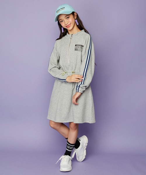 SISTER JENNI（SISTER JENNI）の「フラッグチェックテープスニーカー（スニーカー・キッズ・ベージュ/ブラック/オフホワイト・24cm/21cm/22cm/23cm/20cm）」の15枚目の写真