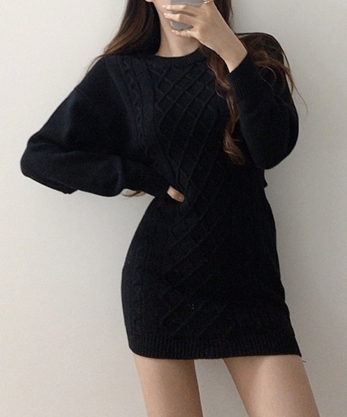 a lot of love（ア ロット オブ ラブ）の「バックオープン　ドロップショルダー　ミニ丈ワンピース　ama（ワンピース・レディース・オフホワイト/ブラック/グレー・FREE）」の2枚目の写真