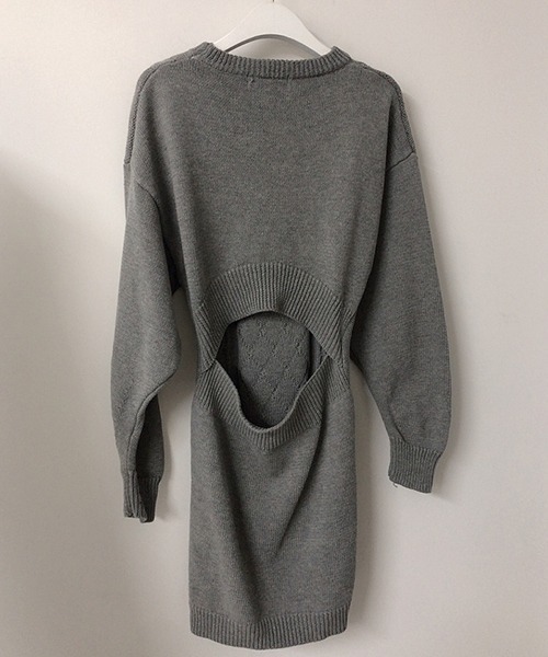 a lot of love（ア ロット オブ ラブ）の「バックオープン　ドロップショルダー　ミニ丈ワンピース　ama（ワンピース・レディース・オフホワイト/ブラック/グレー・FREE）」の13枚目の写真