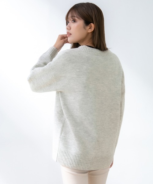 Honeys（ハニーズ）の「Ｖネックトップス（ニット/セーター・レディース・グリーン系その他/ブラウン系その他/杢グレー/ベージュ系その他/スミクロ・LL/M/L）」の15枚目の写真