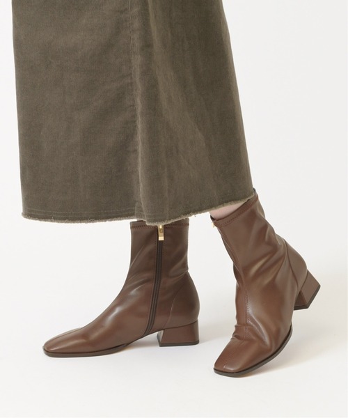 LE TALON（ルタロン）の「GRISE 3cmスクエアソフトフィットショートブーツ◆（ブーツ・レディース・アイボリー/ブラック系その他/ブラウン系その他・SMALL/MEDIUM/LARGE/X-LARGE/X-SMALL）」の15枚目の写真