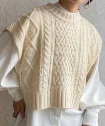 She's Closet | クルーネックケーブルアラン編みざっくりショート丈ニットベスト(ベスト)