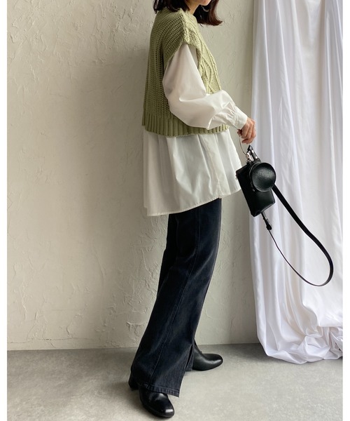 She's Closet（シーズクローゼット）の「クルーネックケーブルアラン編みざっくりショート丈ニットベスト（ベスト・レディース・ブラック/ベージュ/アイボリー/ブラウン/グリーン/イエロー系その他・FREE）」の13枚目の写真