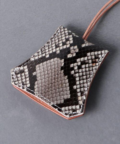 Hender Scheme(エンダースキーマ)の「<HenderScheme (エンダースキーマ) > キーネック ホルダー■■■(キーケース/キーアクセサリー・メンズ・ナチュラル・FREE)」の4枚目の写真