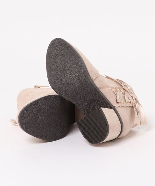 algy(アルジー)の「ALGY アルジー キッズ サイドリボンヒールブーツ 5317(ブーツ・キッズ・ベージュ/ブラック・21.0cm/23.0cm/20.0cm/24.0cm/22.0cm)」の4枚目の写真