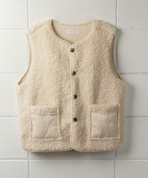 me+em select（ミームセレクト）の「※エコムートンボアベスト（ベスト・レディース・ダークグレー/ブラウン/モカ/アイボリー・FREE）」の22枚目の写真