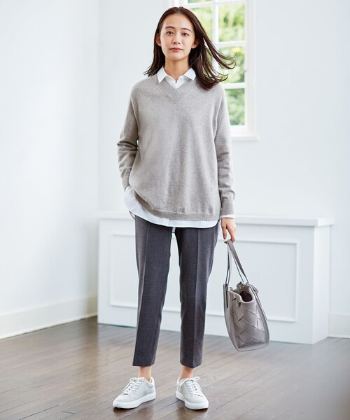 J.PRESS Ladies(J.プレス レディス)の「【洗える】PURE CASHMERE Vネック ニット(ニット/セーター・レディース・ベージュ系/ライトグリーン系/ふじ色系/ピンク系・SMALL)」の5枚目の写真