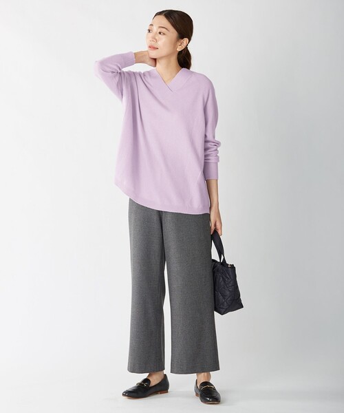 J.PRESS Ladies(J.プレス レディス)の「【洗える】PURE CASHMERE Vネック ニット(ニット/セーター・レディース・ベージュ系/ライトグリーン系/ふじ色系/ピンク系・SMALL)」の11枚目の写真