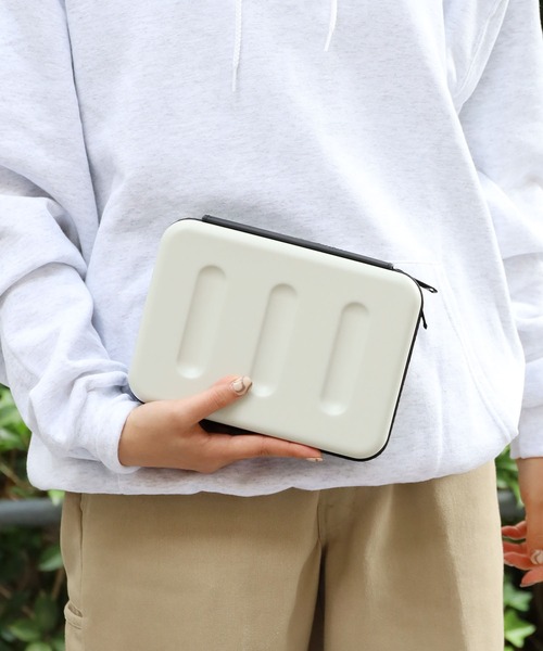 Nahe(ネーエ)の「nahe/ネーエ ハードシェルケース L 収納ケース モバイルガジェット バンクオーガナイザー 耐衝撃性 モバイルバッテリー 収納(PCグッズ・メンズ・ブラック/オレンジ/グリーン/アイボリー・FREE)」の13枚目の写真