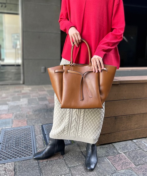 un dix cors（アンディコール）の「幅広いシチュエーションに対応　フロントベルトバッグ（ハンドバッグ・レディース・ブラウン/イエロー/グレイッシュベージュ・FREE）」の10枚目の写真